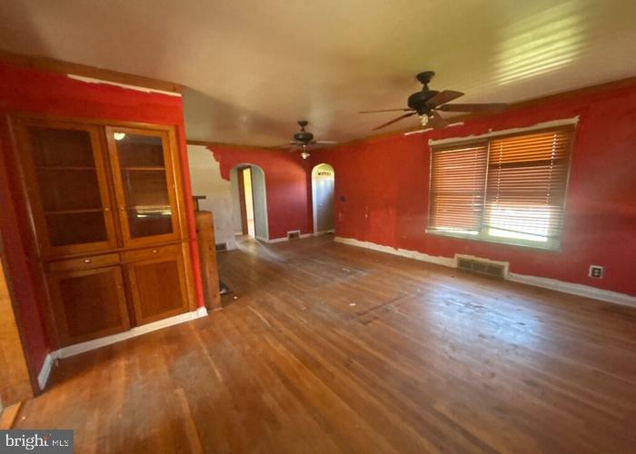 221 FINCASTLE LANE
