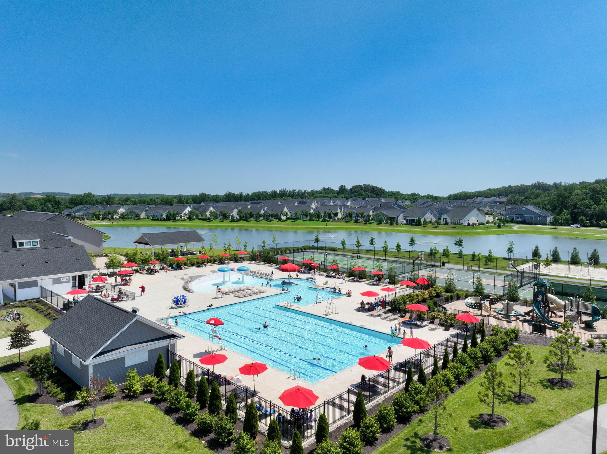 TWO RIVERS - Residential