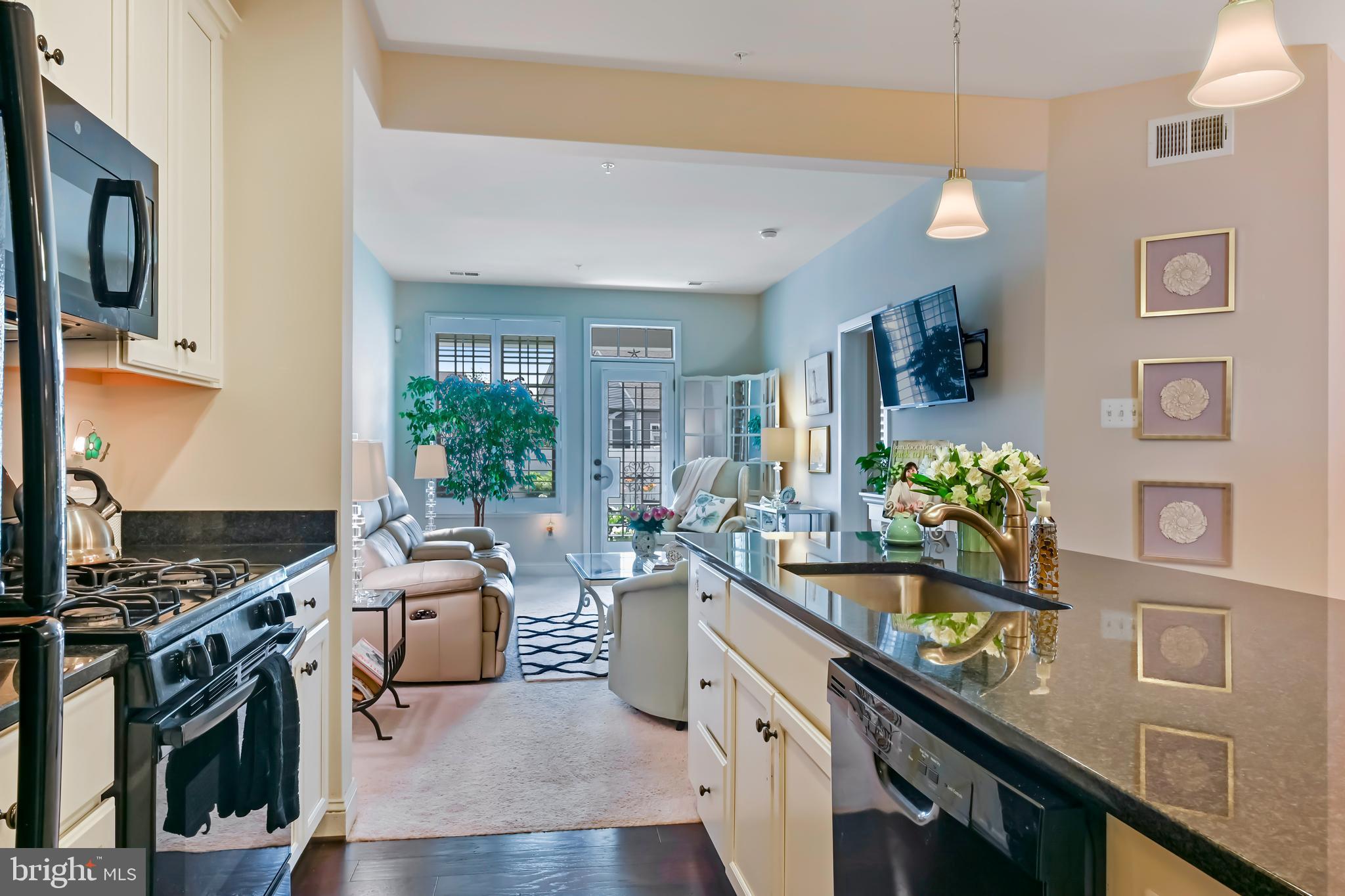 TWO RIVERS - Residential