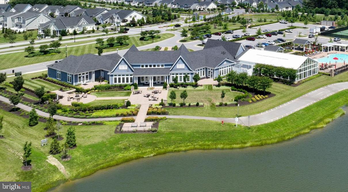 TWO RIVERS - Residential