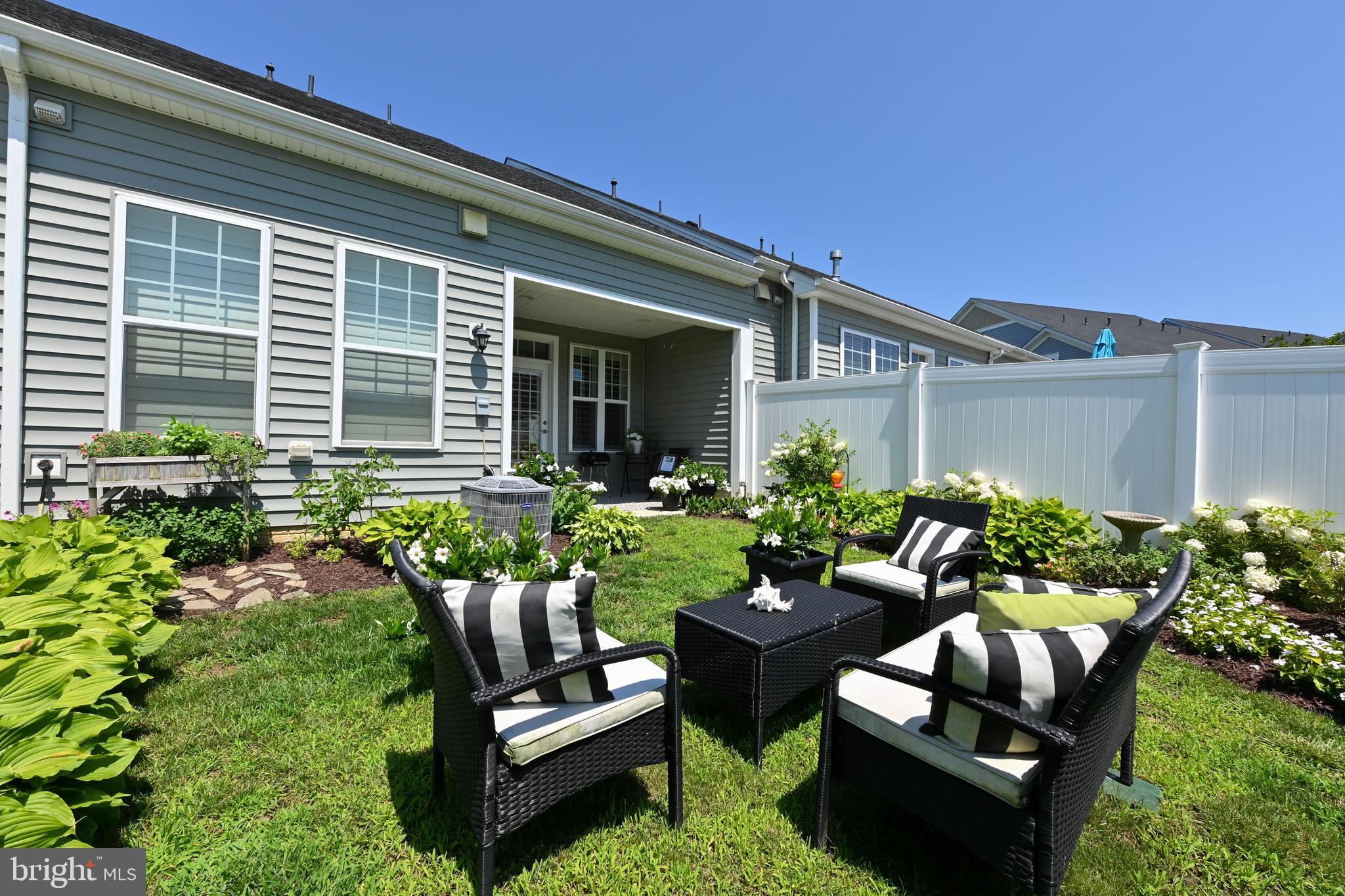 TWO RIVERS - Residential