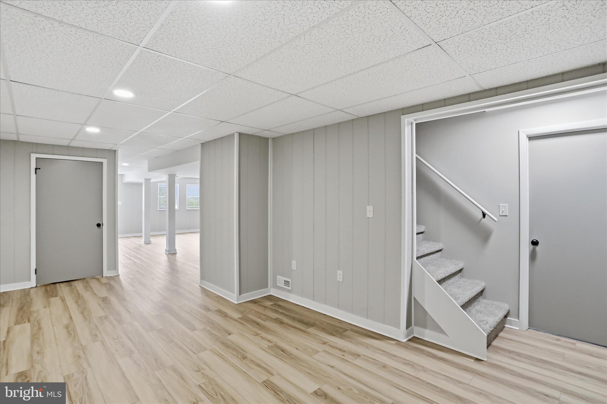 MEL-LON EAST - Residential