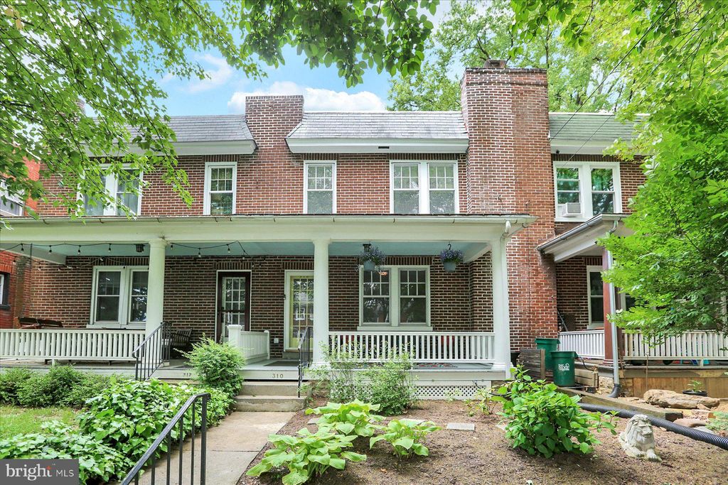 Photo of 310 PEARL ST, LANCASTER, PA 17603 (MLS # PALA2035372)