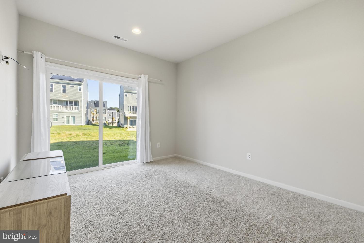 1042 HIGHPOINT TRL