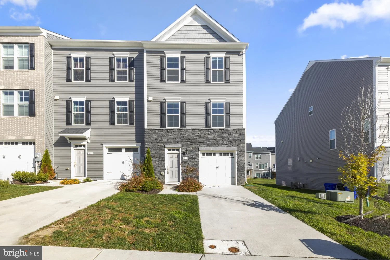1042 Highpoint Trl Trl