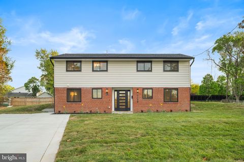 Photo of 4108 Dakota Court, ALEXANDRIA, VA 22312 (MLS # VAFX2289288)