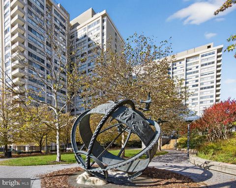 Photo of 4515 Willard Avenue #2105S, CHEVY CHASE, MD 20815 (MLS # MDMC2208778)