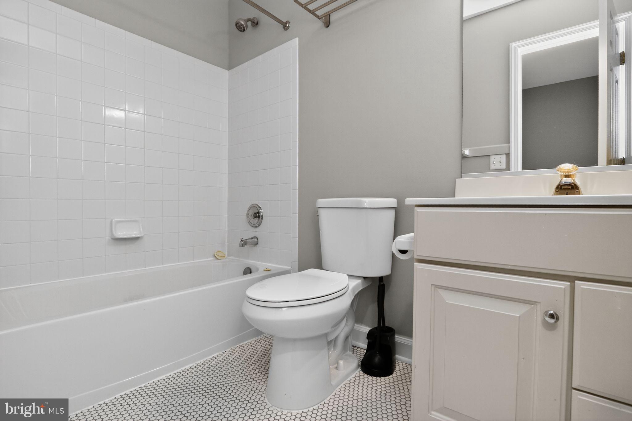 PRINCE WILLIAM COMMONS - Residential