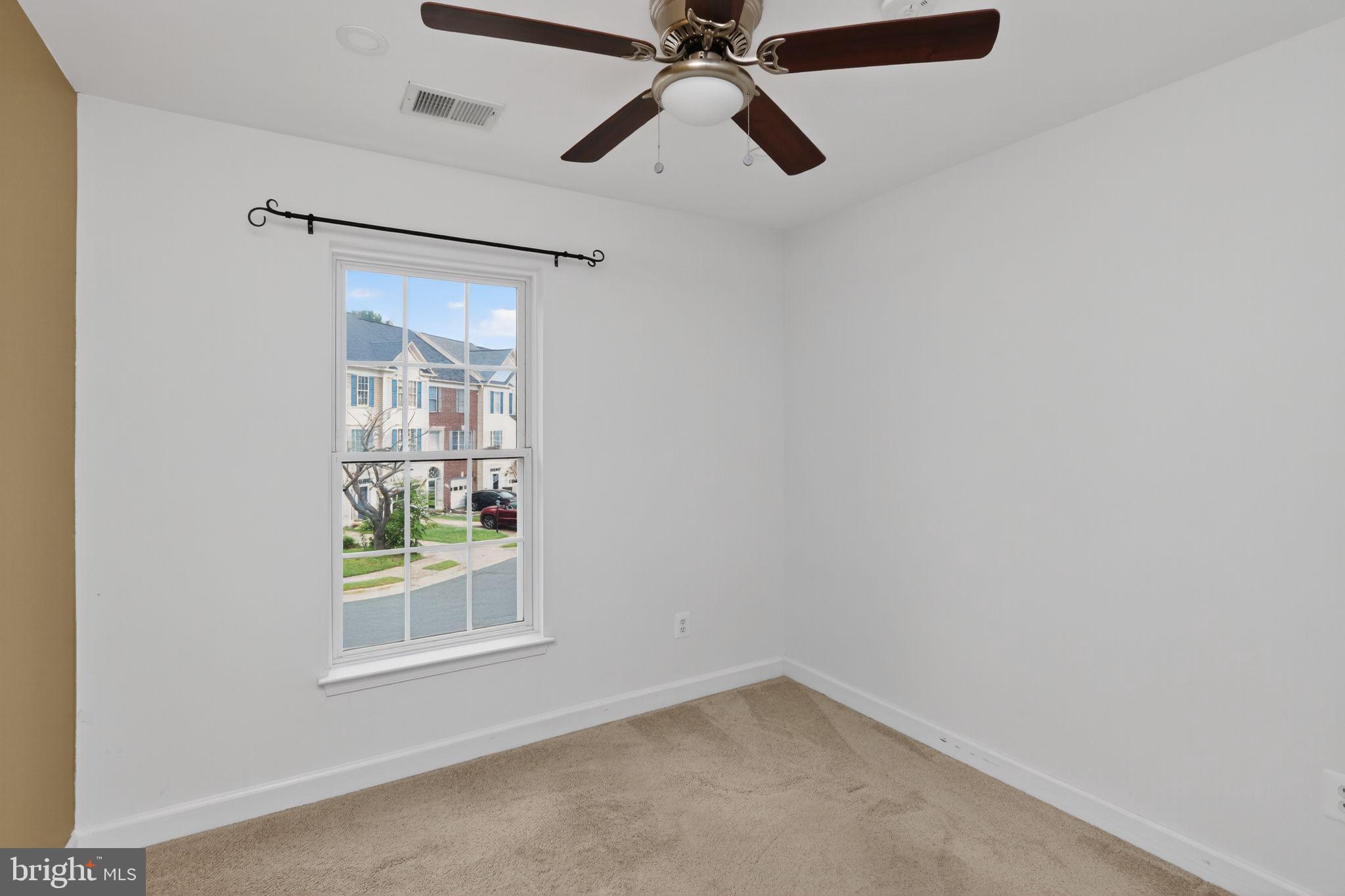 PRINCE WILLIAM COMMONS - Residential