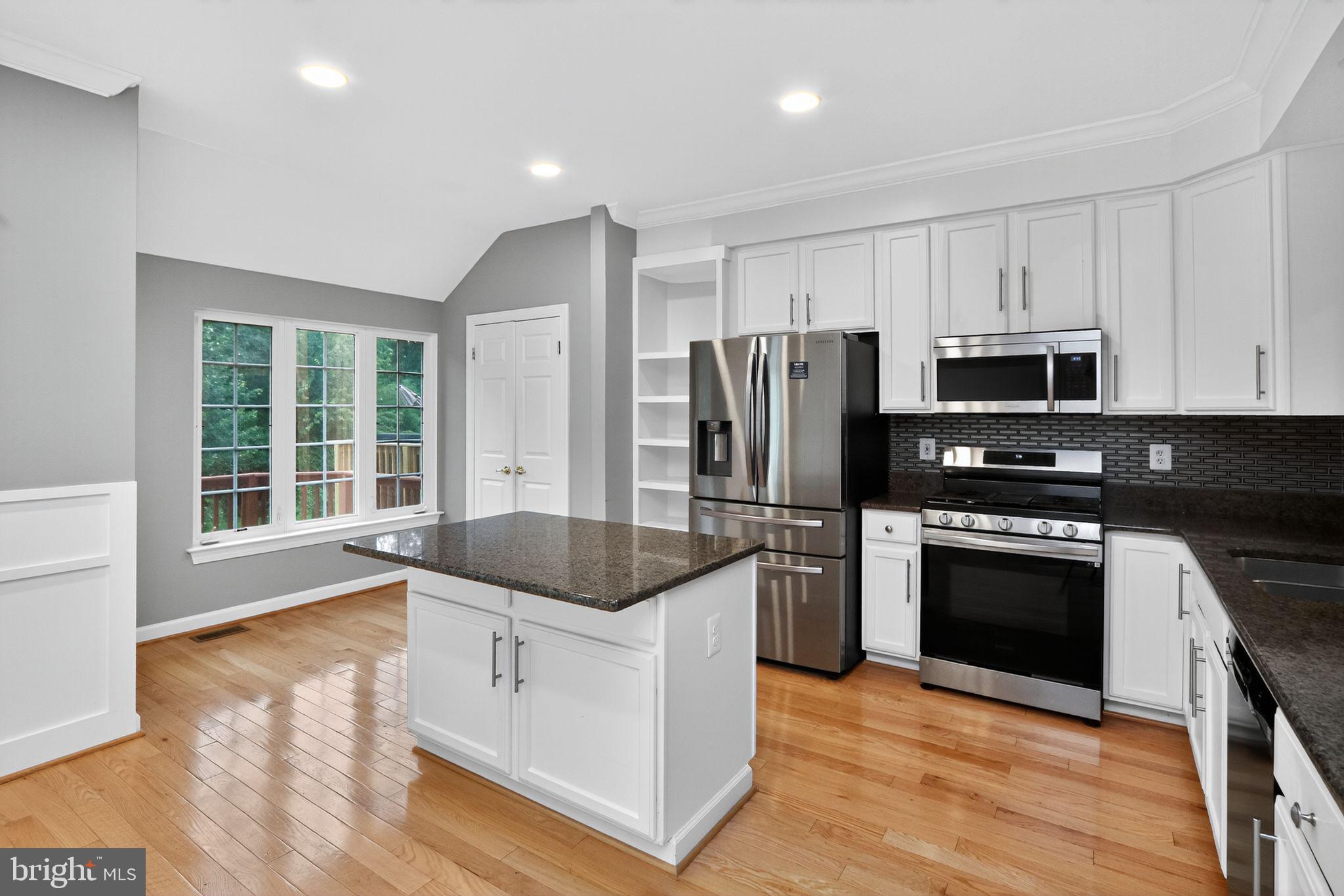 PRINCE WILLIAM COMMONS - Residential