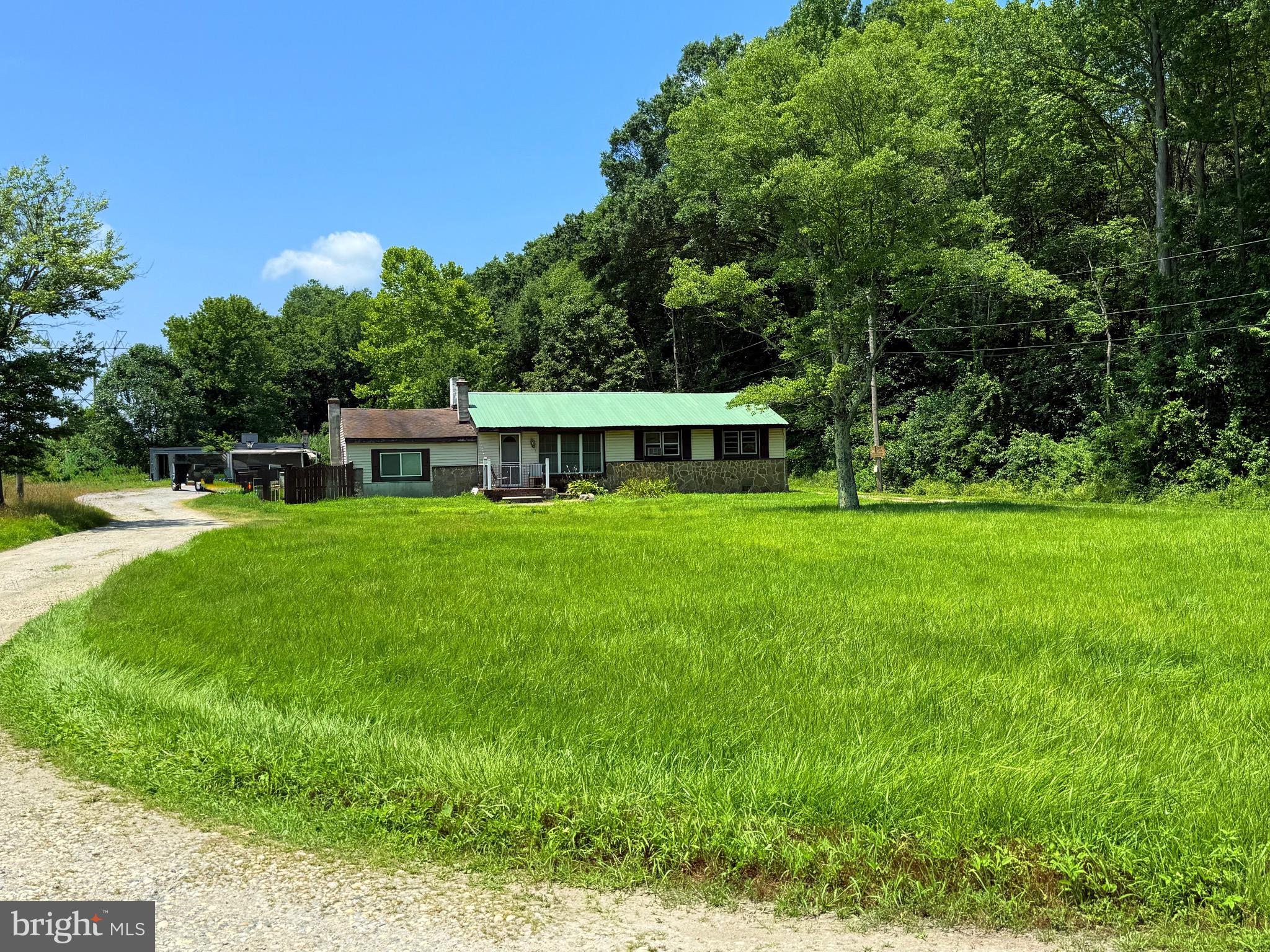 2221 PLEASANT VALLEY ROAD