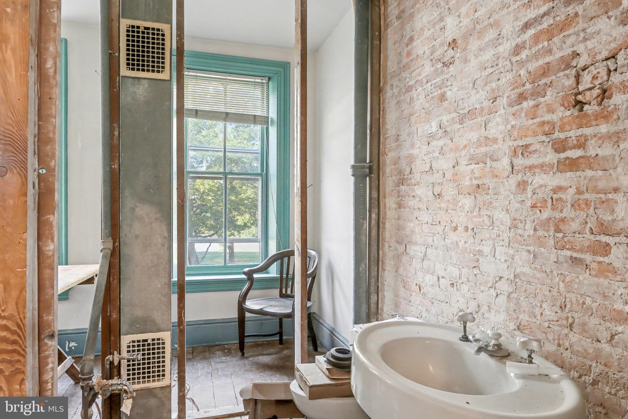 HARRISBURG CITY - Commercial Sale