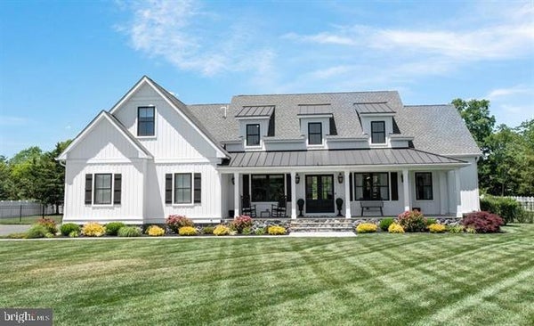 8 HOPPYS LN, CAPE MAY COURT HOUSE, NJ 08210 - Image ccdcb79beed84b3ff3d1c8ad07da129d/3893867049