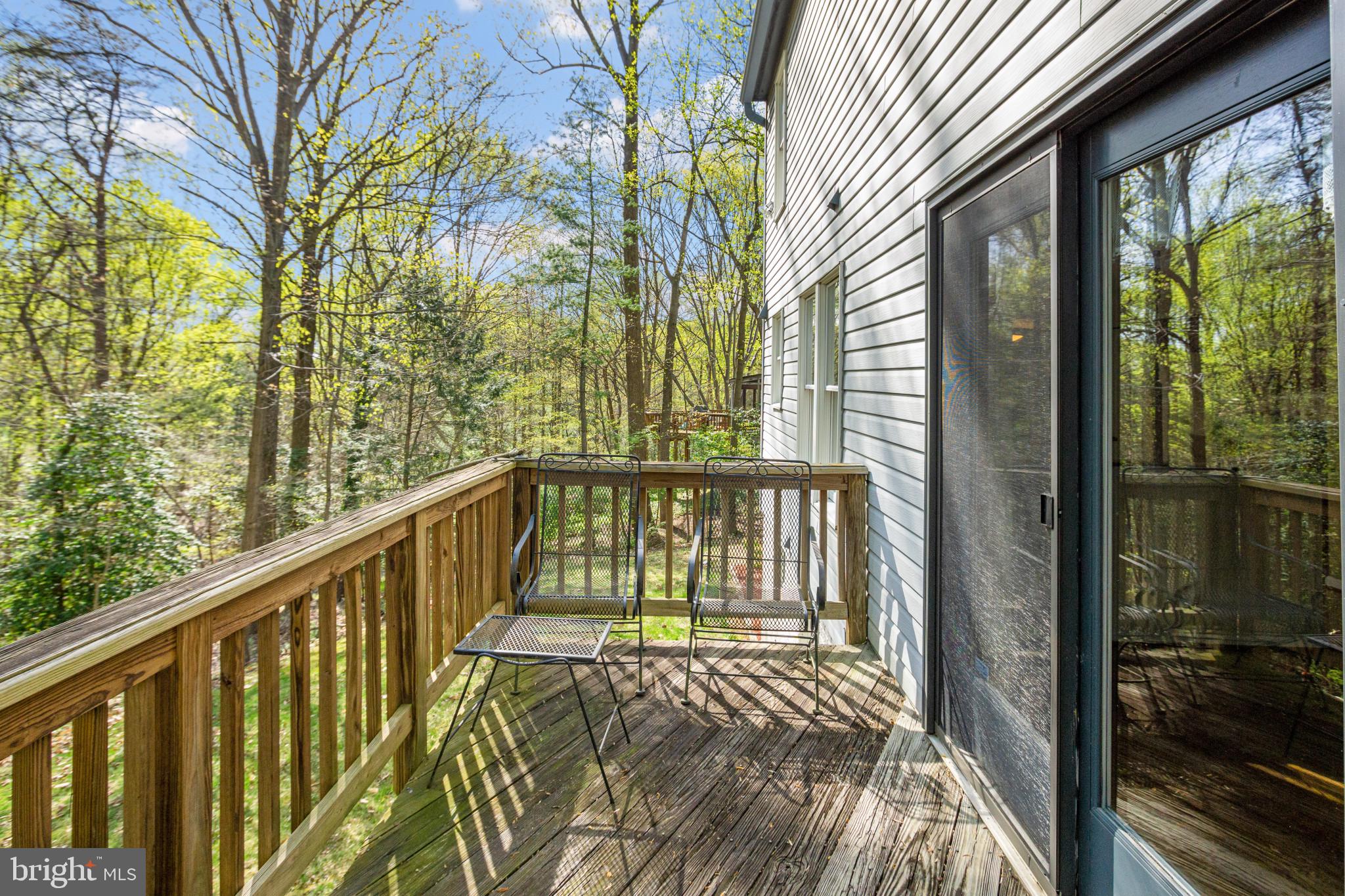 DUMONT OAKS - Residential