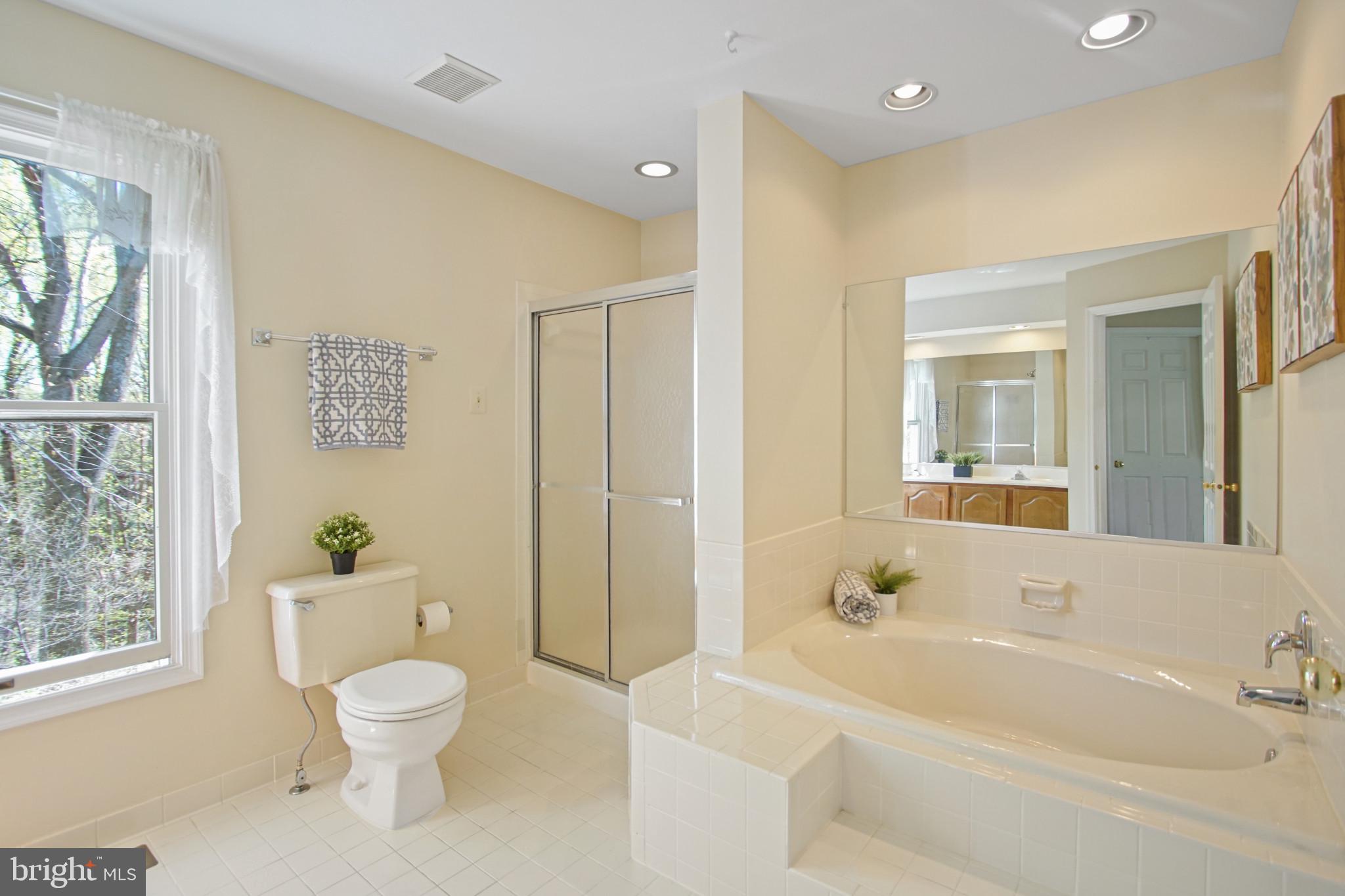 DUMONT OAKS - Residential