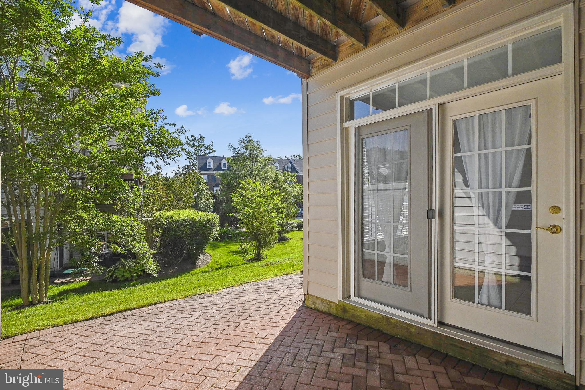 SOUTH RIVER COLONY - Residential