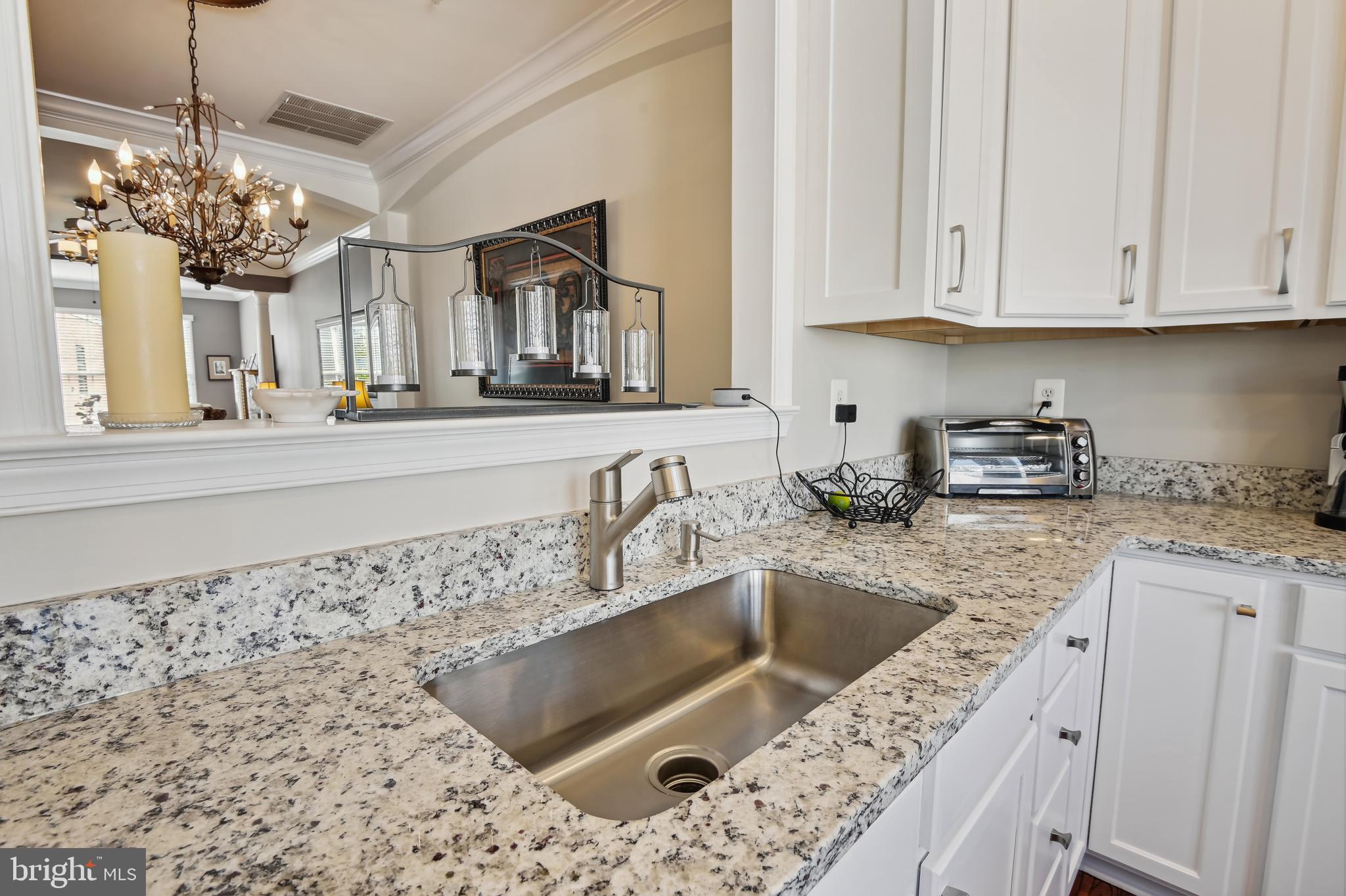 SOUTH RIVER COLONY - Residential