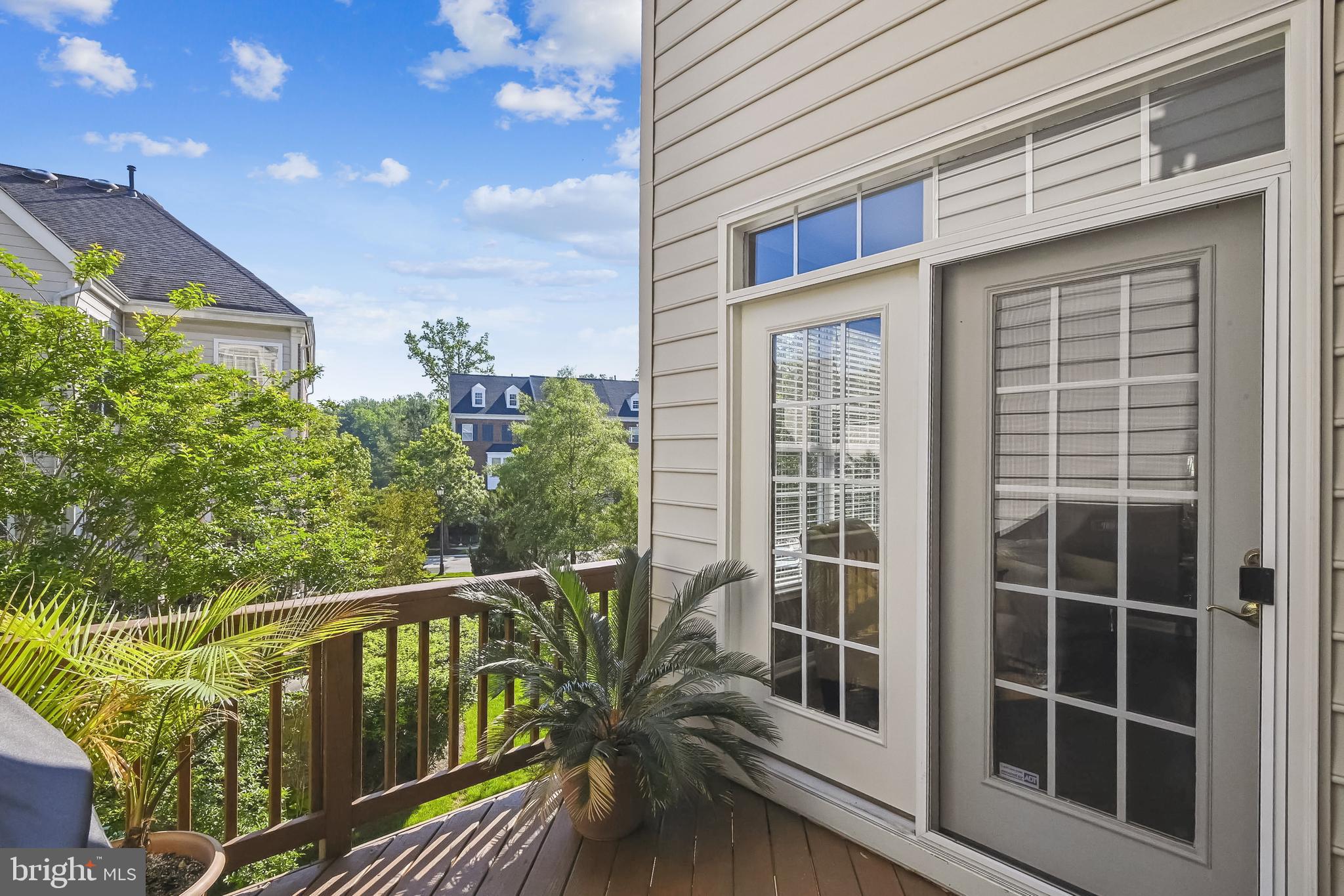 SOUTH RIVER COLONY - Residential