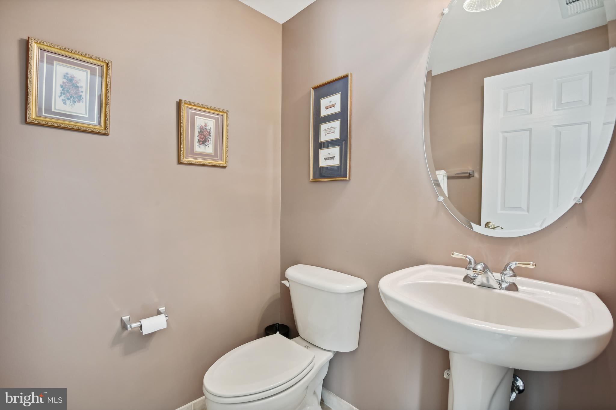 SOUTH RIVER COLONY - Residential