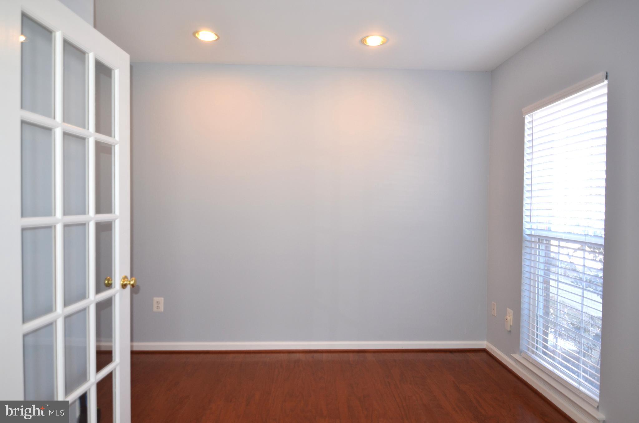 LAKELANDS - Residential