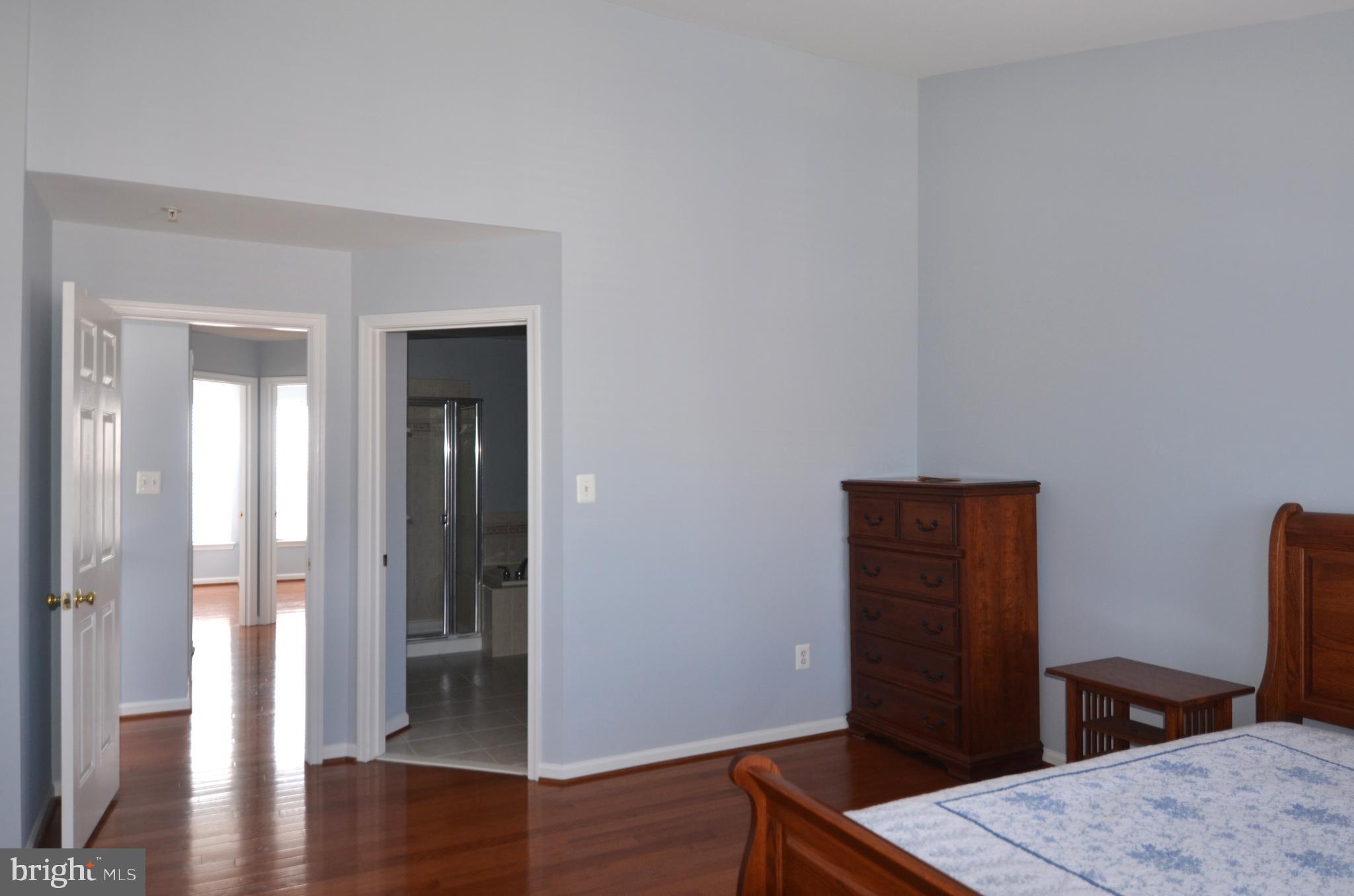 LAKELANDS - Residential