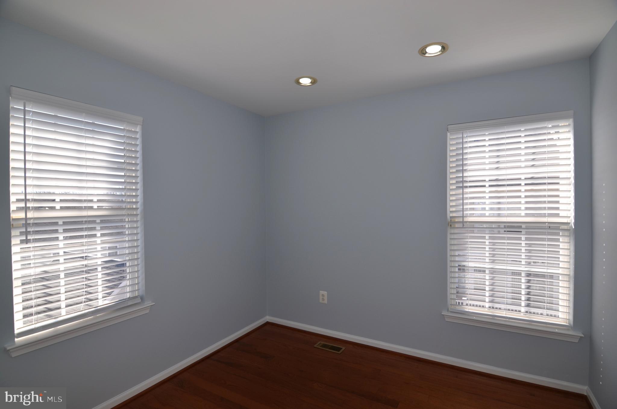 LAKELANDS - Residential