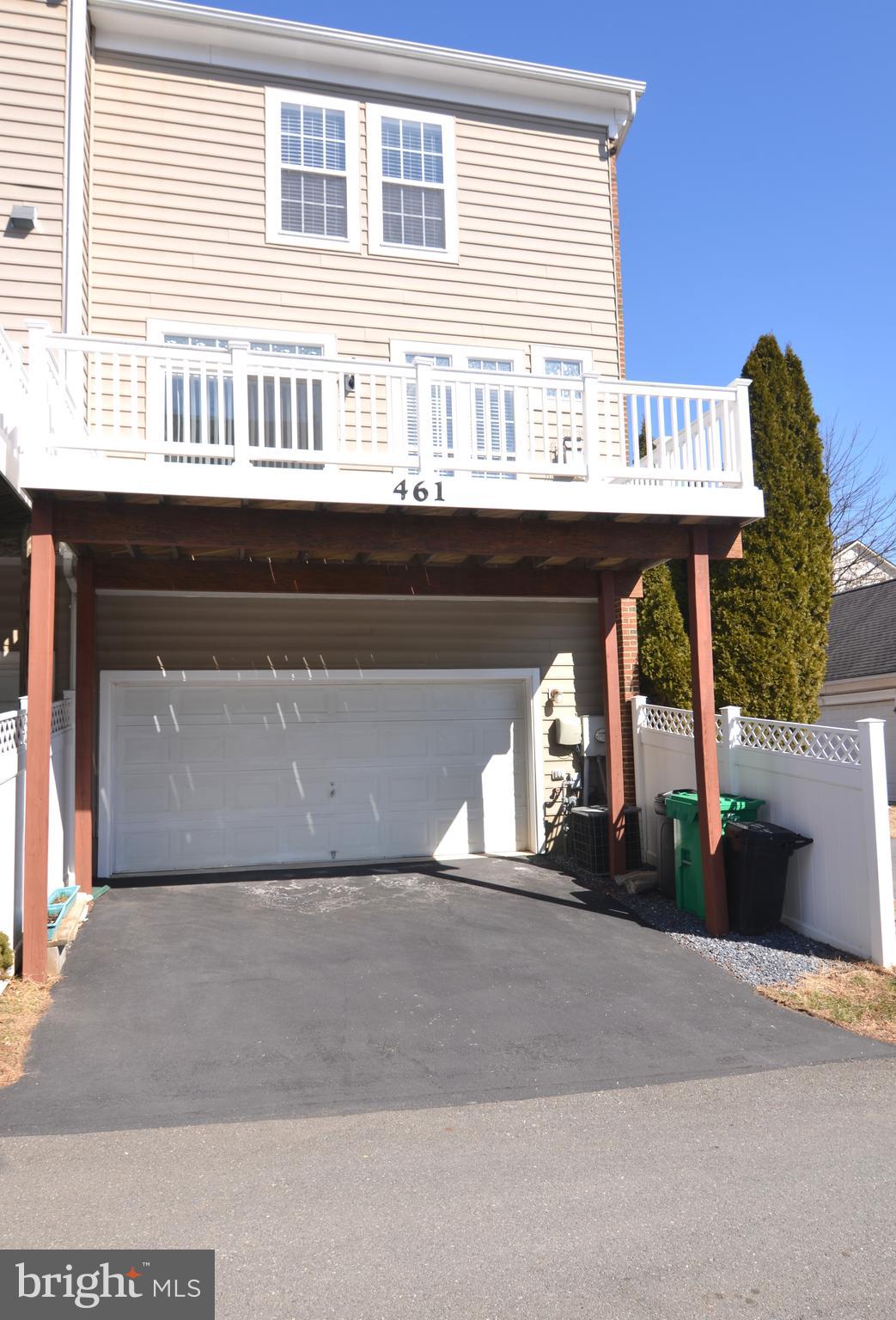 LAKELANDS - Residential