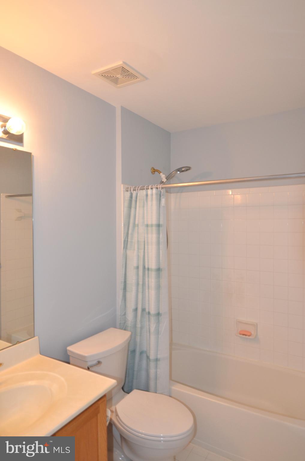 LAKELANDS - Residential