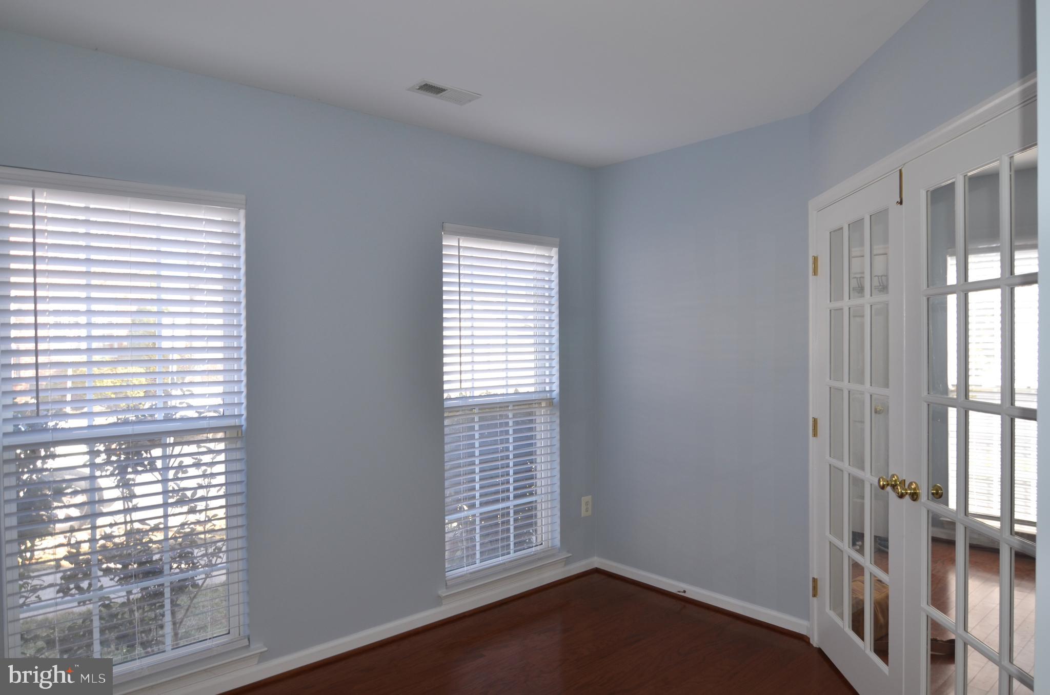 LAKELANDS - Residential