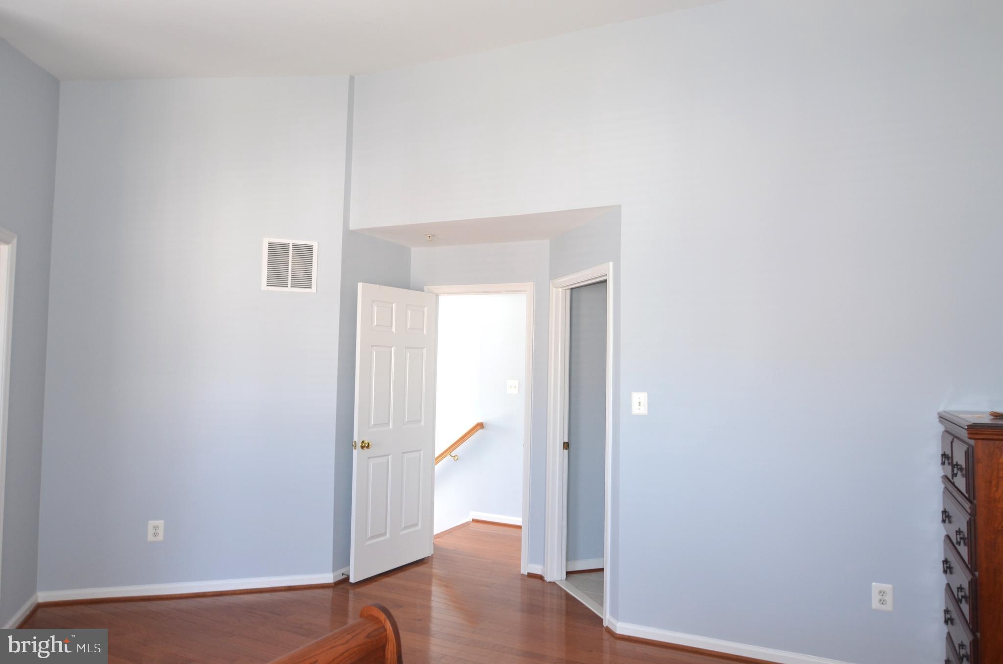 LAKELANDS - Residential