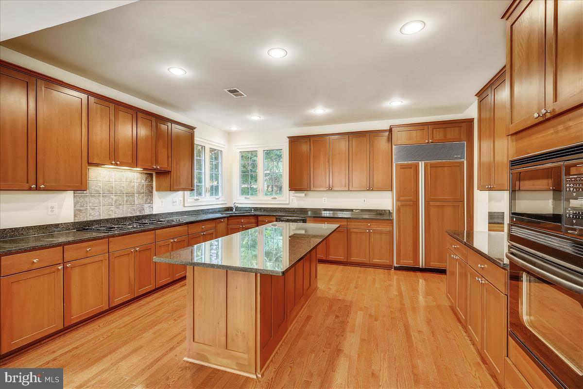 ALTA VISTA - Residential