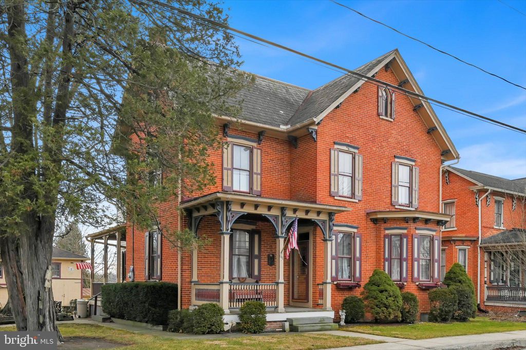 Photo of 101 Miller Street, STRASBURG, PA 17579 (MLS # PALA2081858)