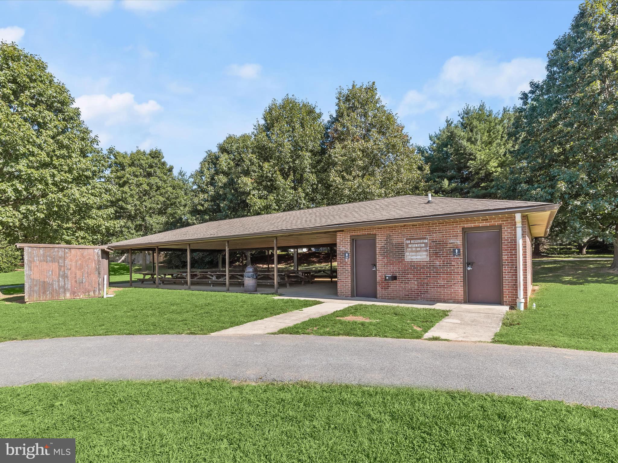 FREDERICKTOWNE VILLAGE - Residential