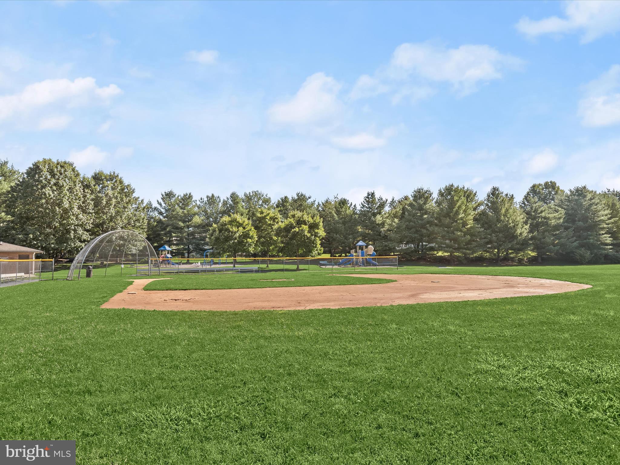 FREDERICKTOWNE VILLAGE - Residential