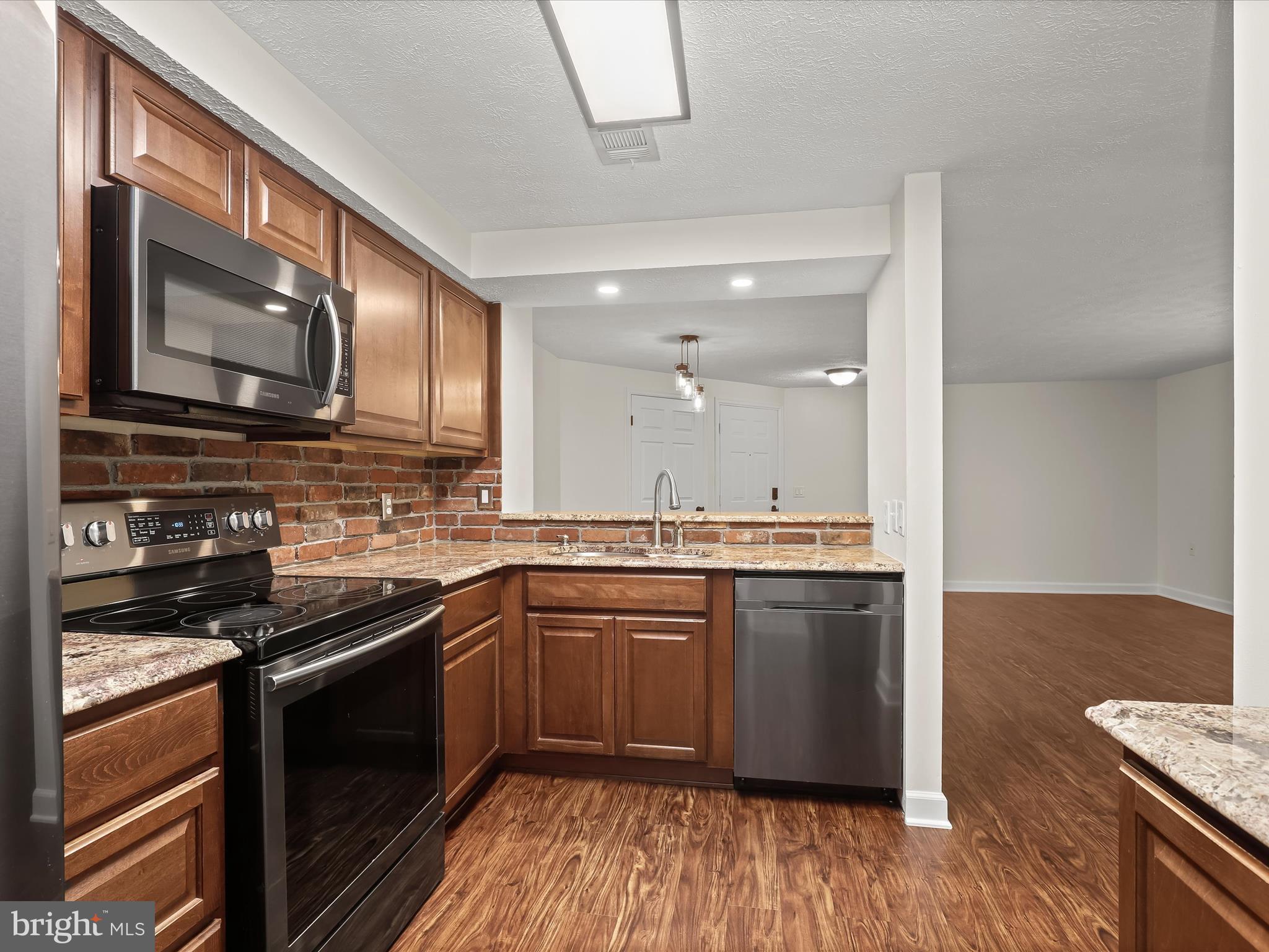 FREDERICKTOWNE VILLAGE - Residential