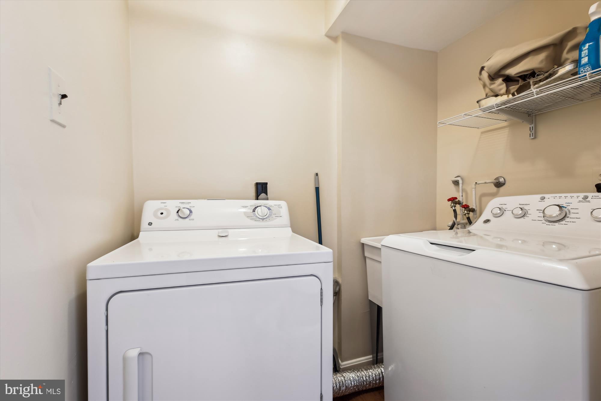 KEMP MILL ESTATES - Residential