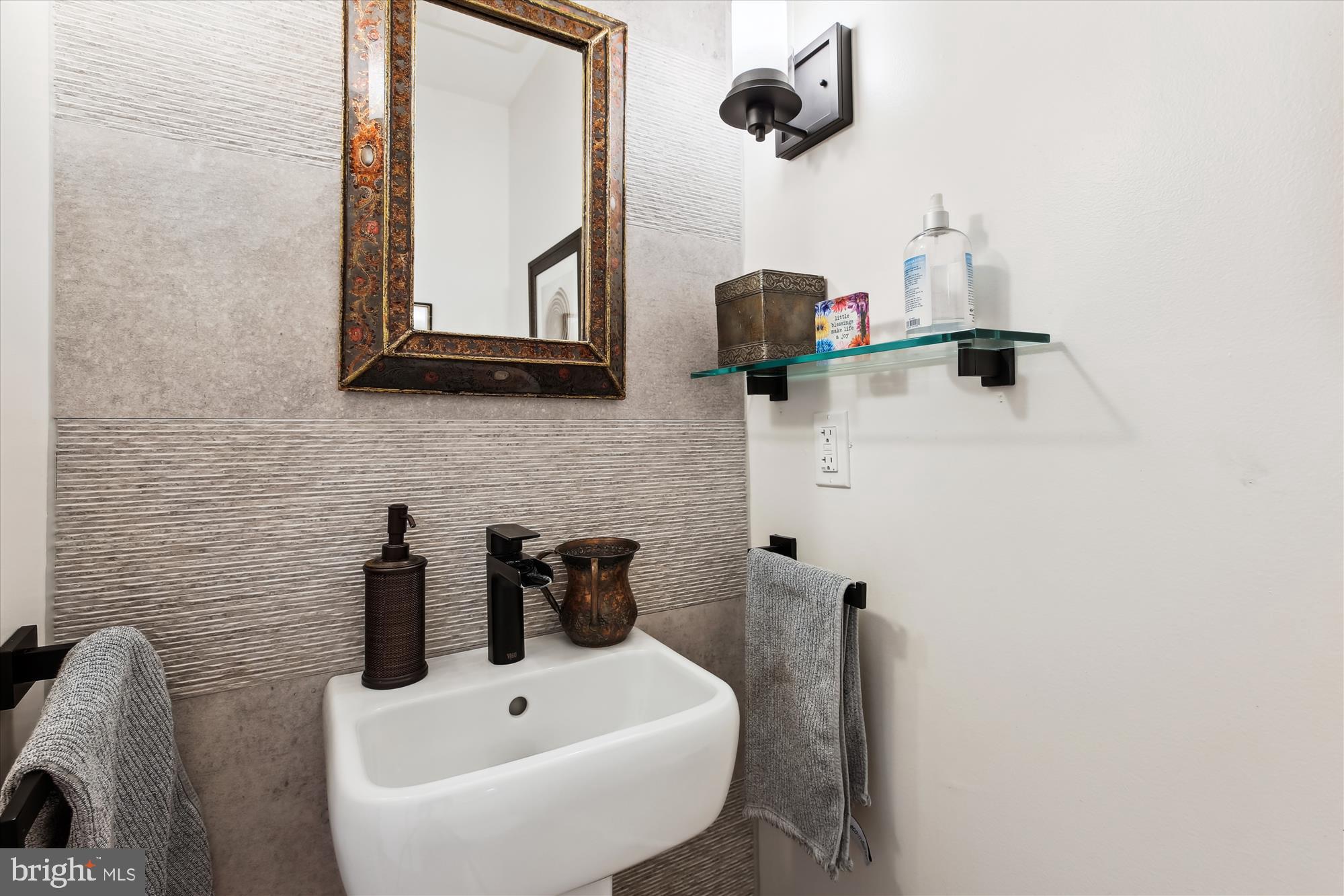 KEMP MILL ESTATES - Residential