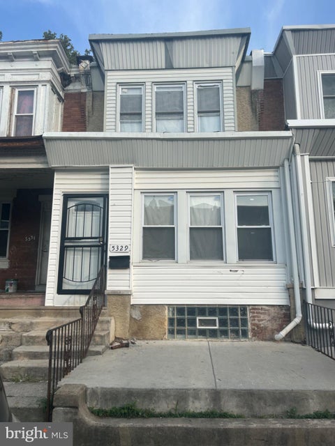 Townhouse For Sale - 5329 Malcolm Street<br/> PHILADELPHIA, PA 19143