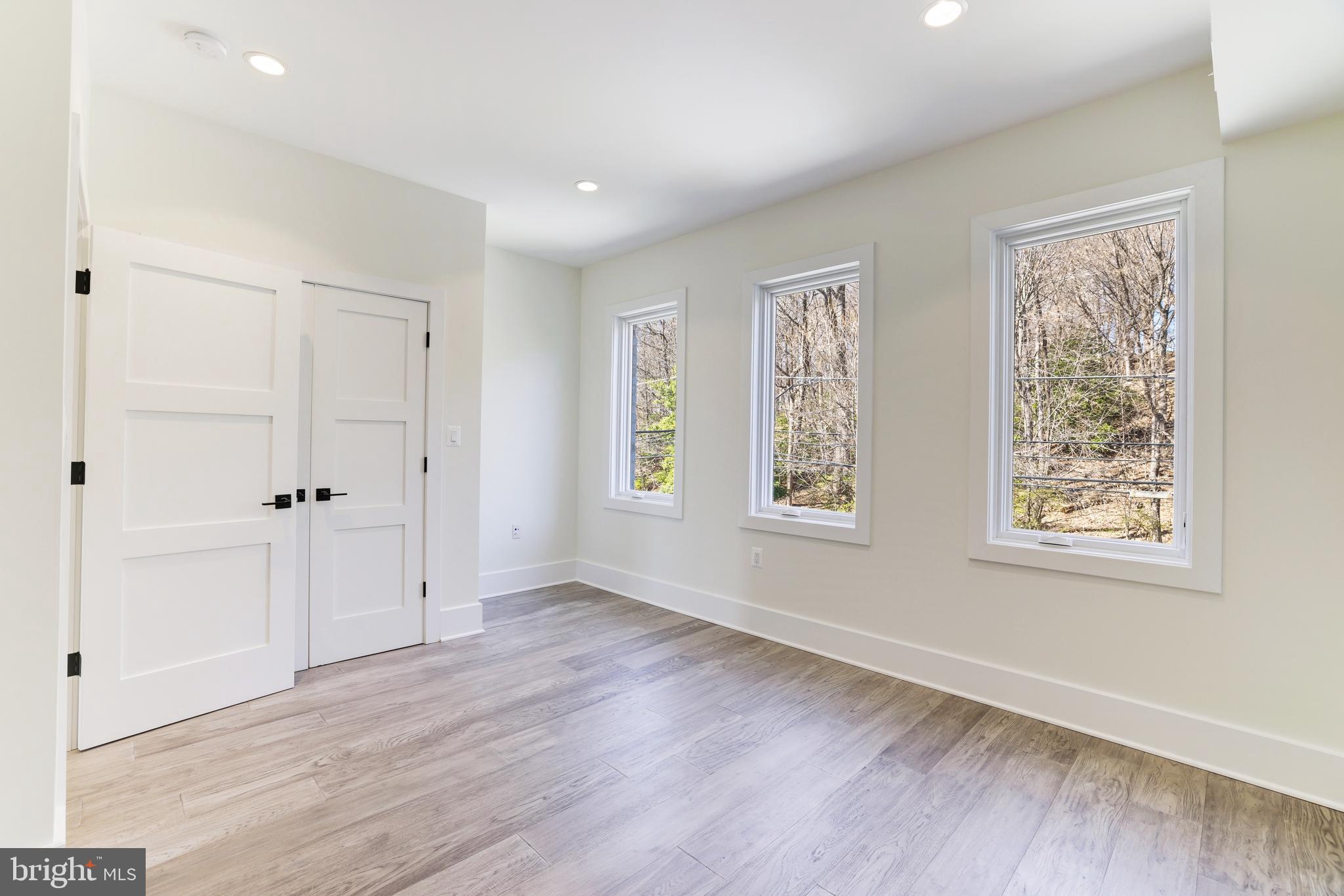BURLEITH - Residential