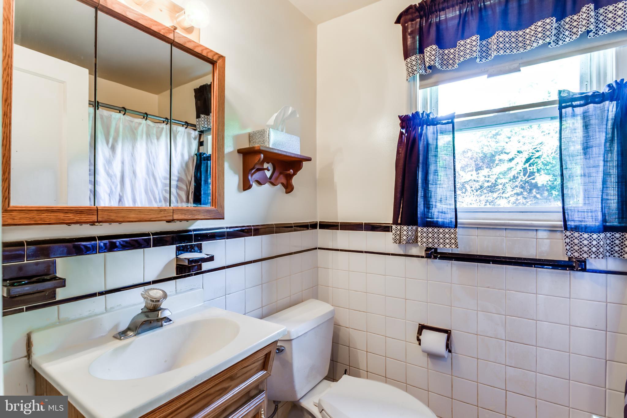 TEMPLE HILLS - Residential