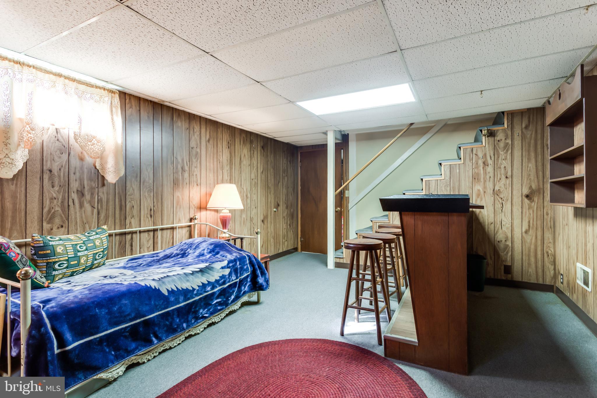 TEMPLE HILLS - Residential