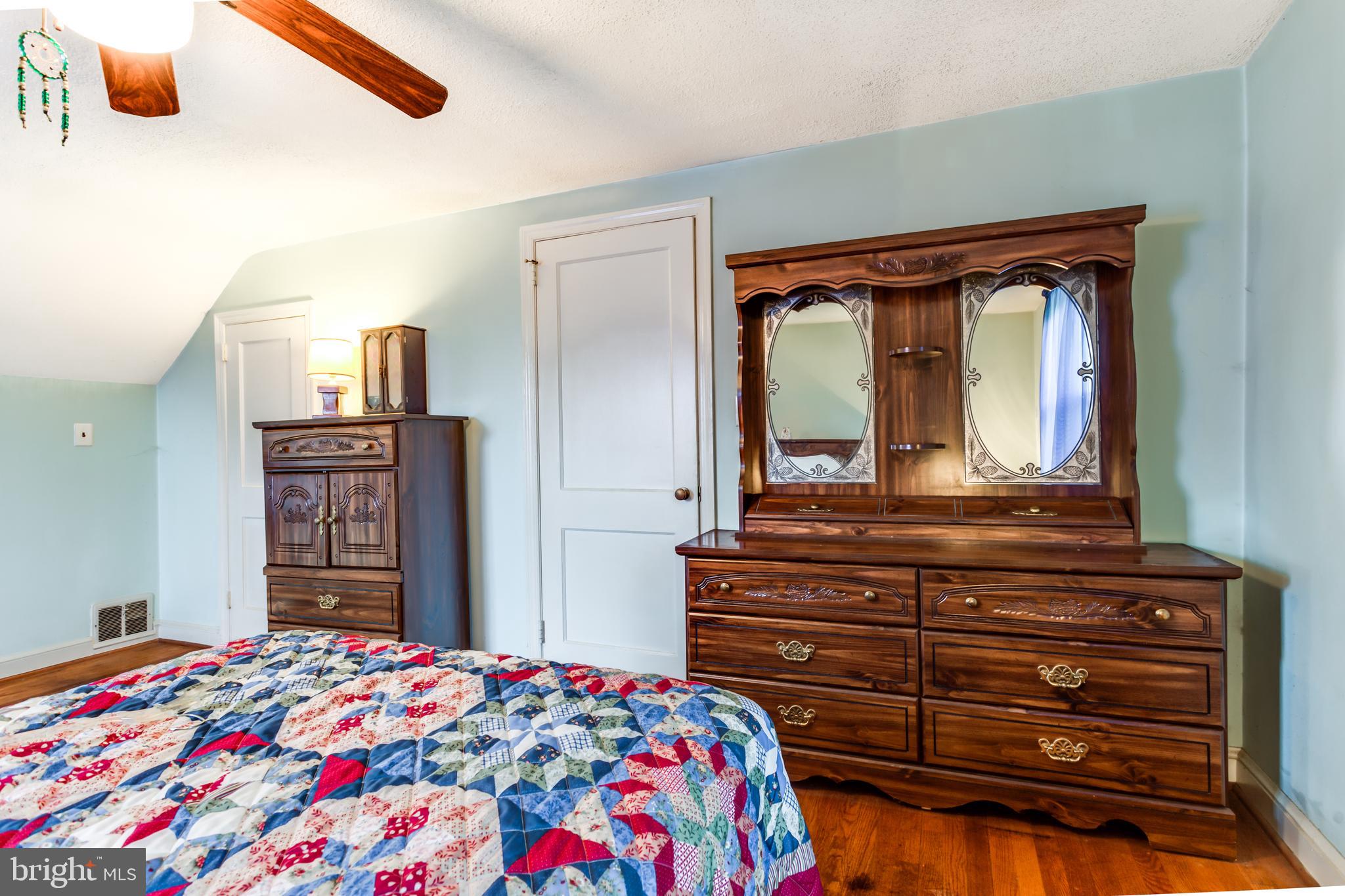 TEMPLE HILLS - Residential