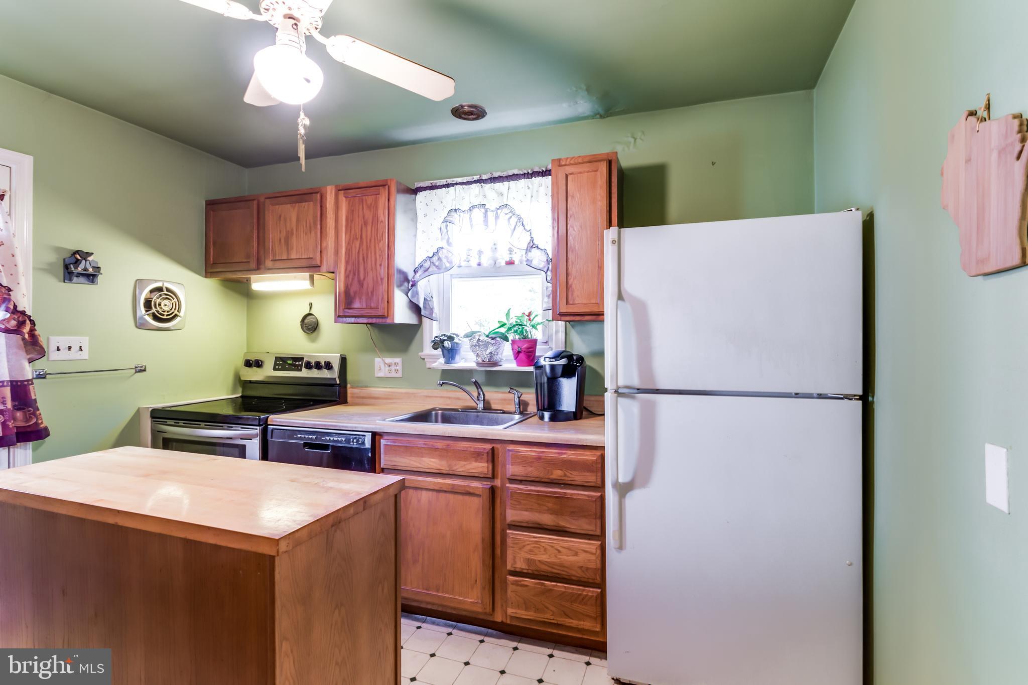 TEMPLE HILLS - Residential