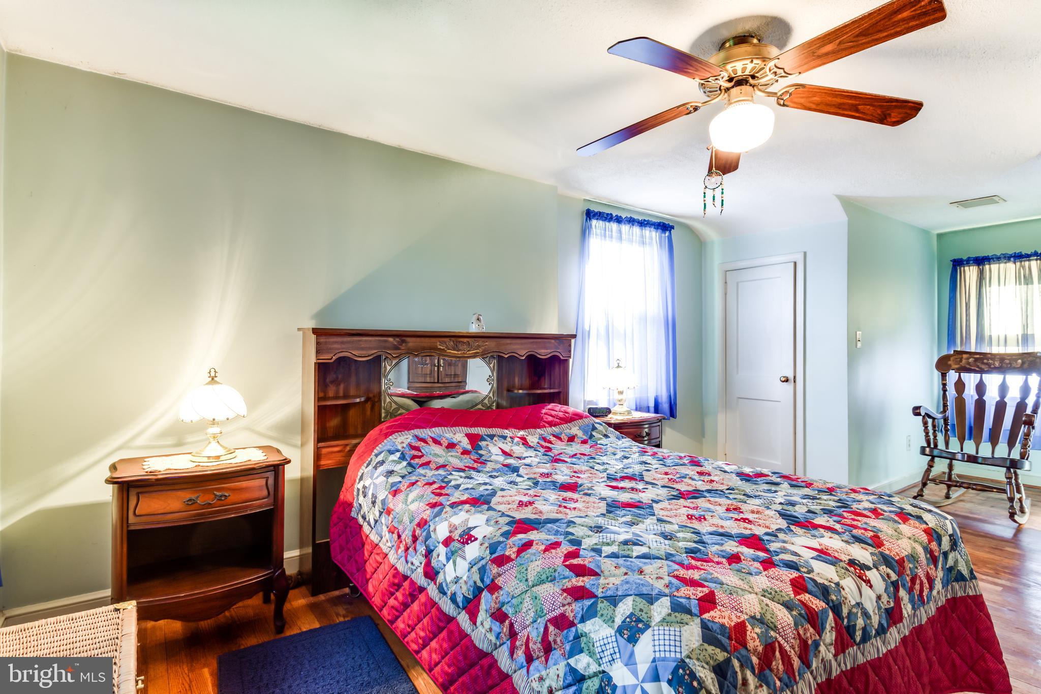 TEMPLE HILLS - Residential