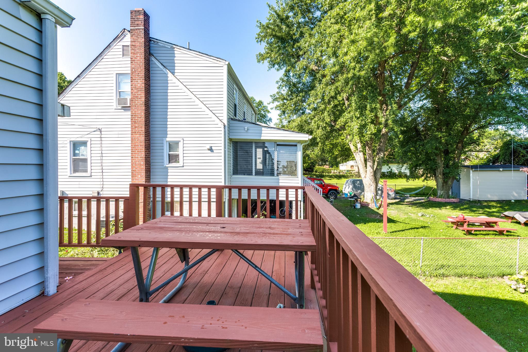 TEMPLE HILLS - Residential