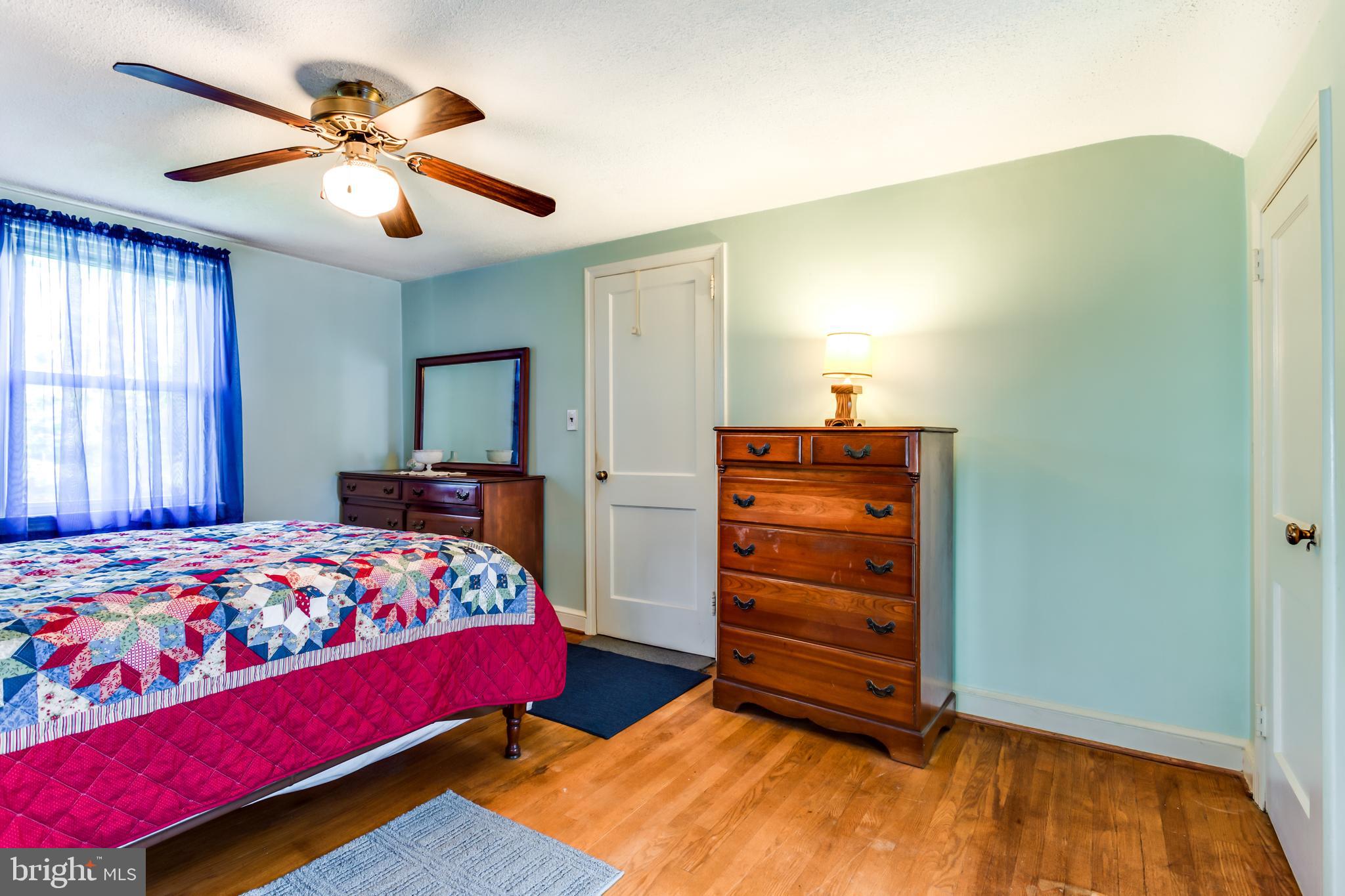 TEMPLE HILLS - Residential