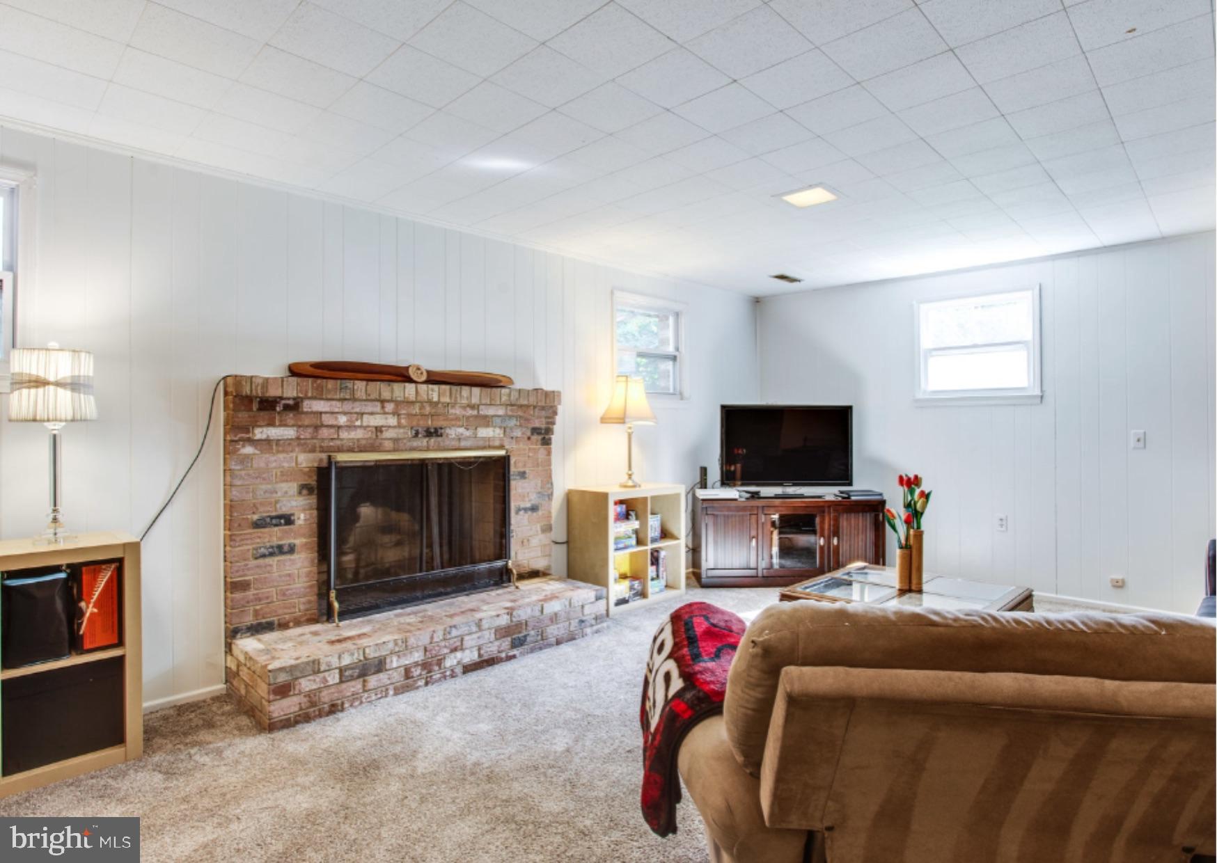 FAIRFAX COUNTY - Residential Lease