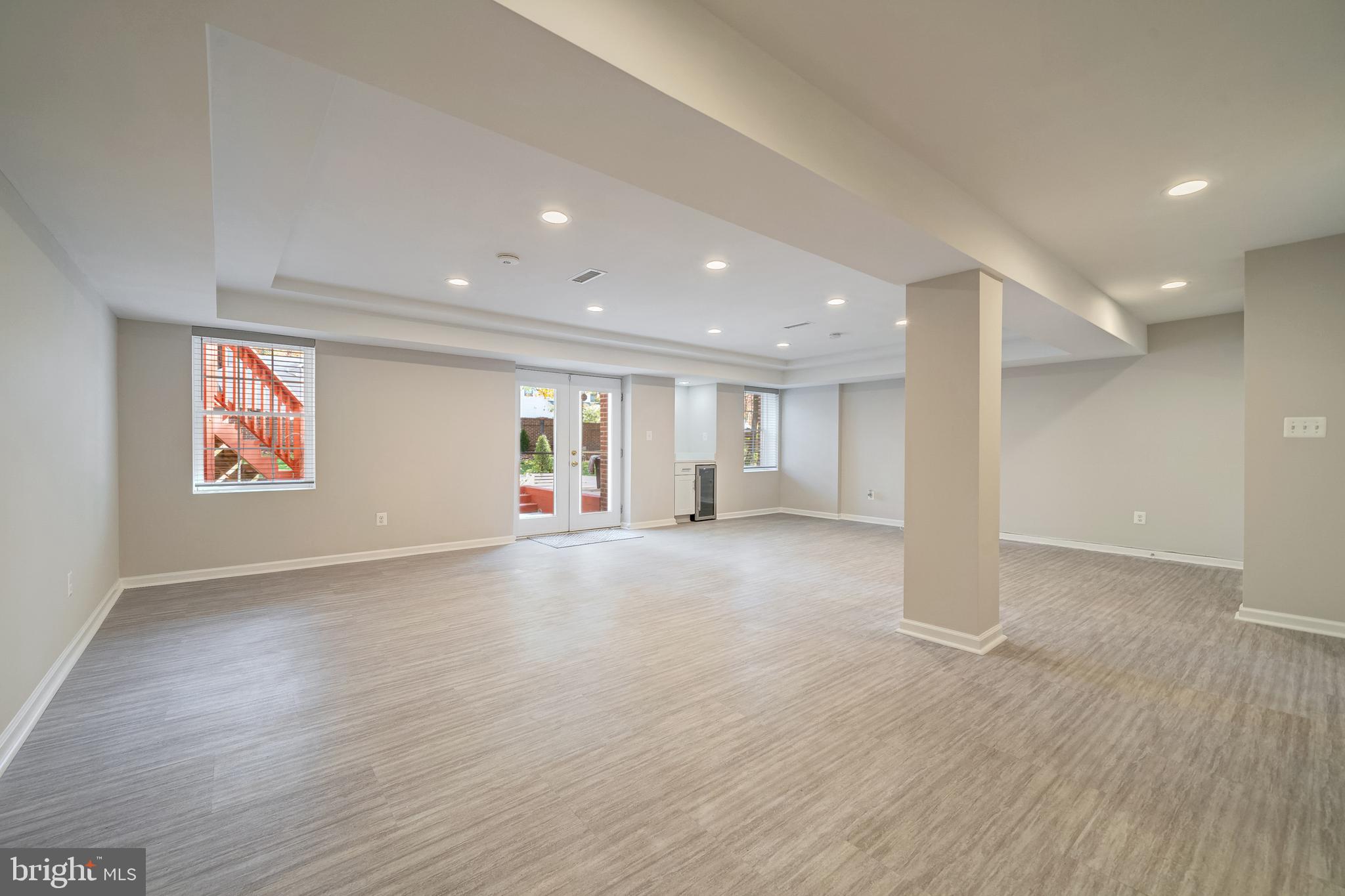 BLITZ PROPERTY - Residential