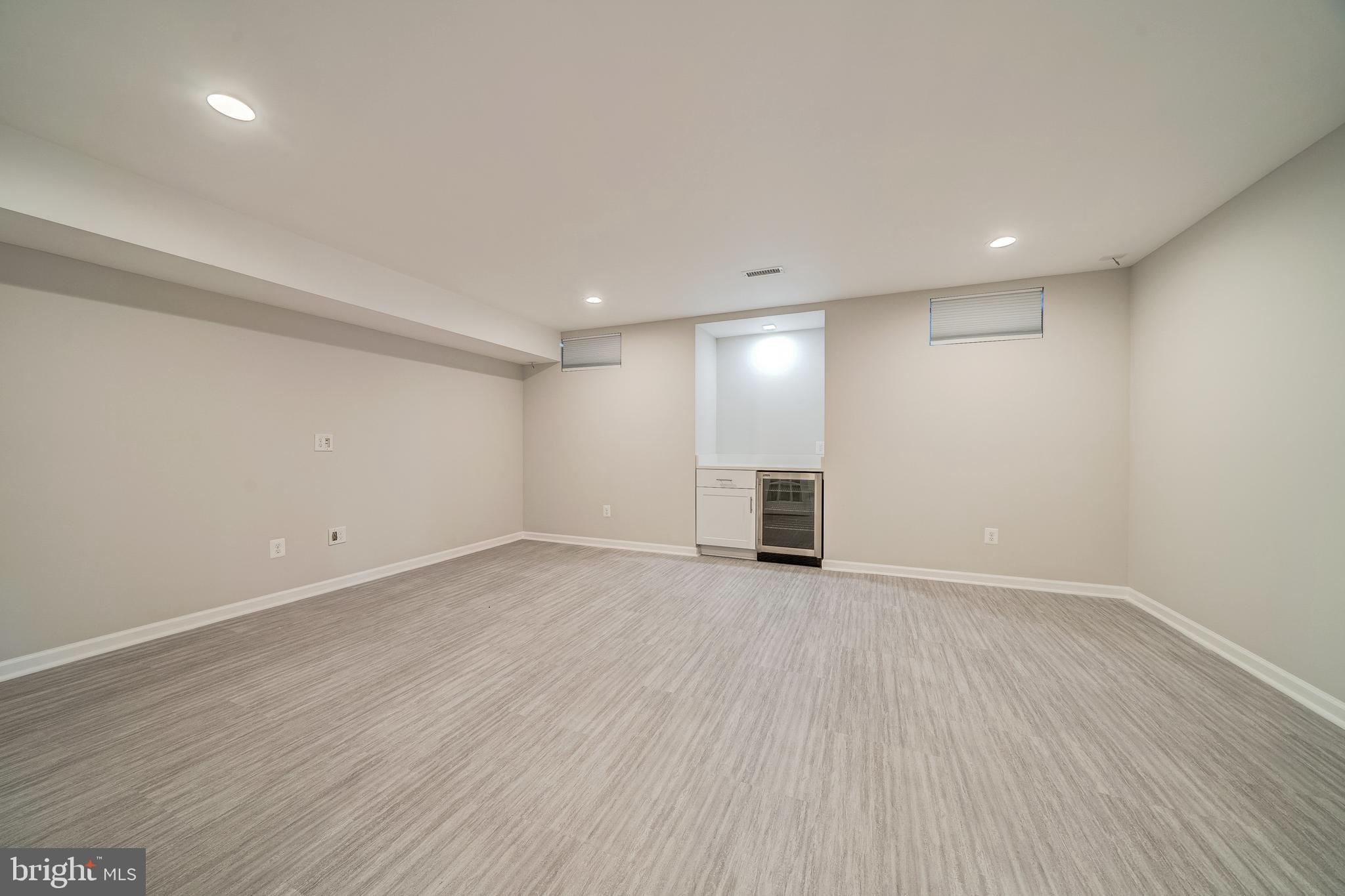 BLITZ PROPERTY - Residential