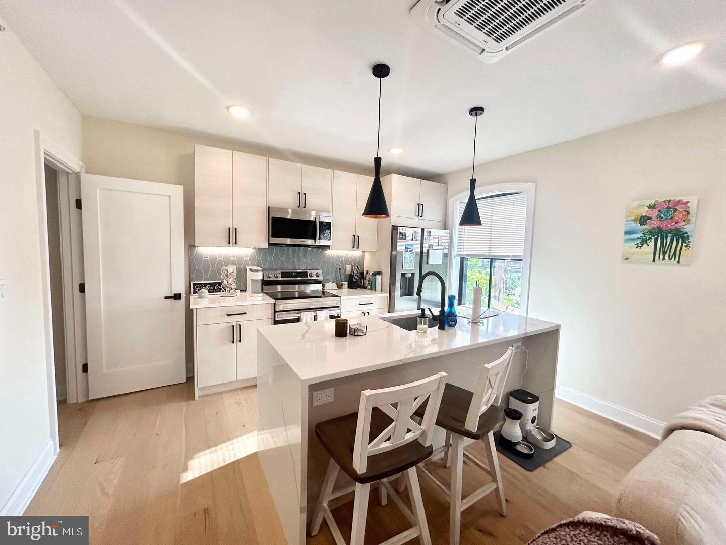 SPRING GARDEN - Commercial Sale